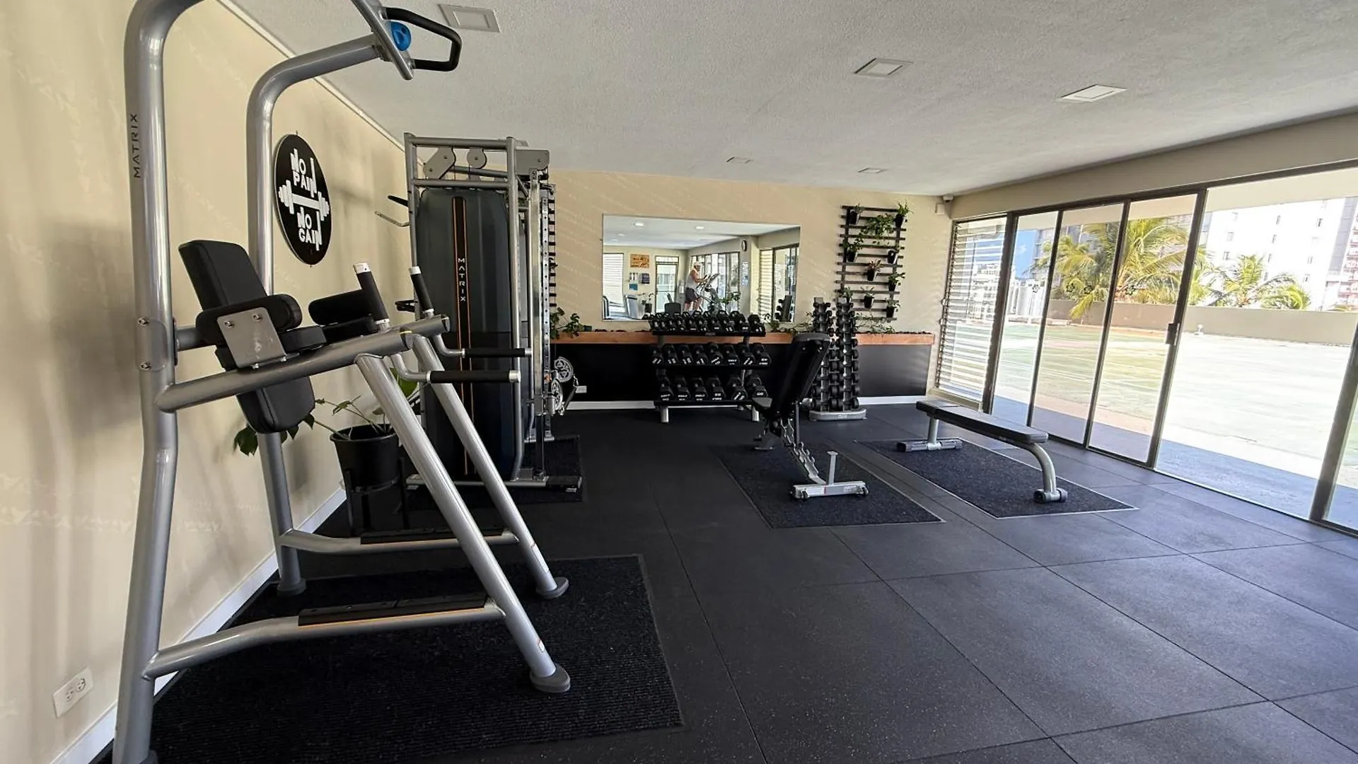 Central Waikiki Luxury Penthouse Honolulu