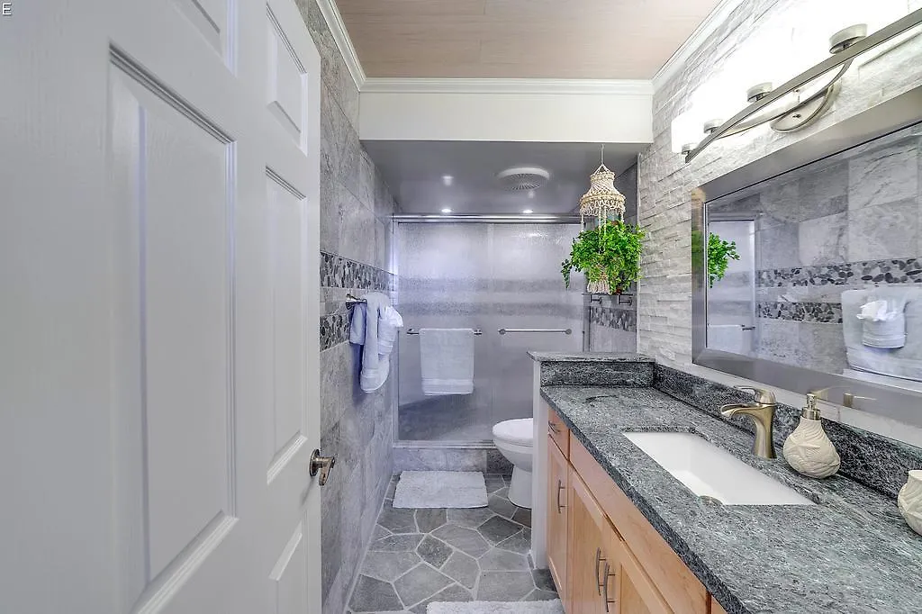 Apartment Central Waikiki Luxury Penthouse Honolulu United States